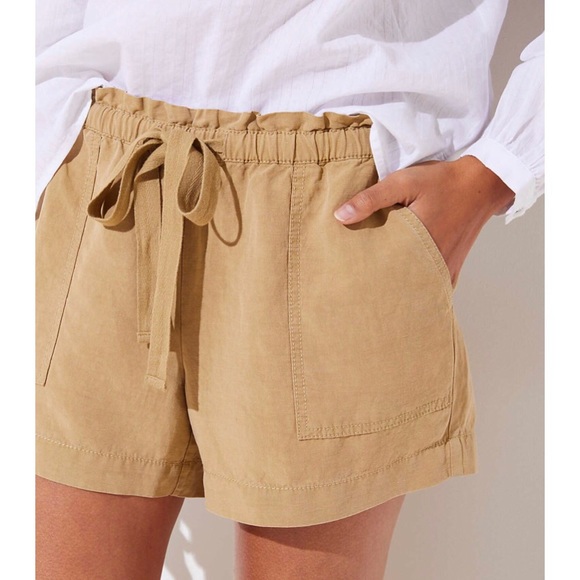 LOFT Pants - LOFT ✨NWT✨ Khaki Lyocell Linen Tan Safari Shorts